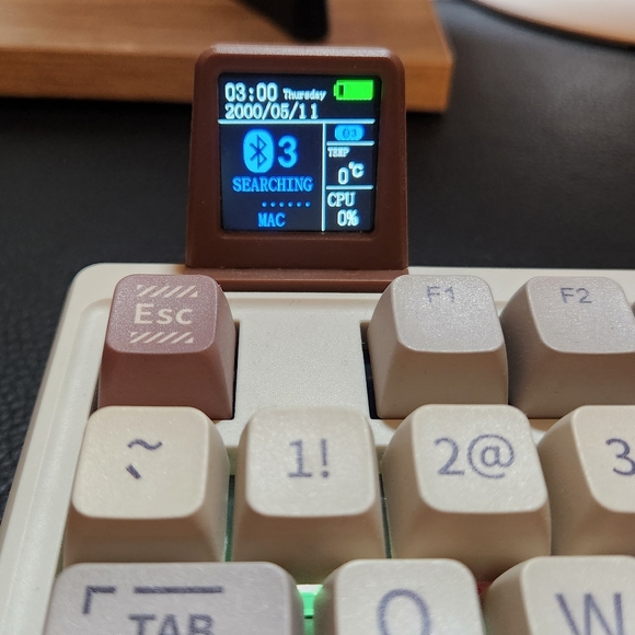 Epomaker RT100 mechanical keyboard - Picture 3 of 3